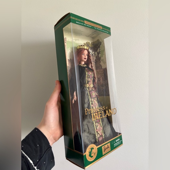 Barbie Dolls of the World The Princess Collection: Ireland Circa 2001 In Box - Picture 2 of 9